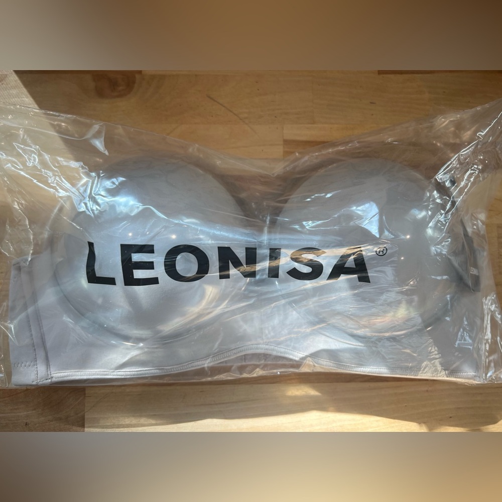 The Wow Bra By Leonisa Color Nude Size 34B Strapless Underwire Push Up Padding